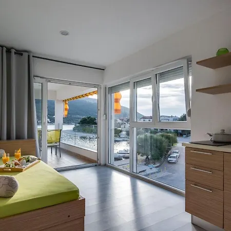 Apartman Fuer 3 Personen Ca 30 Qm In Grebastica, Dalmatien Norddalmatien Grebastica